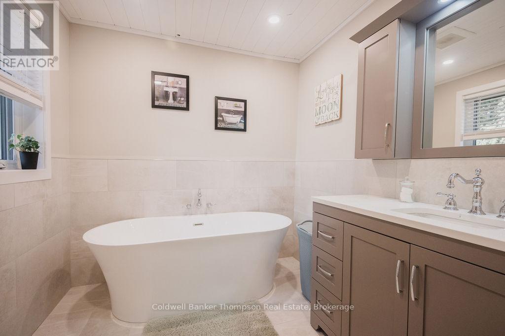 47 Machar Crescent, Machar, Ontario  P0A 1X0 - Photo 17 - X12448408
