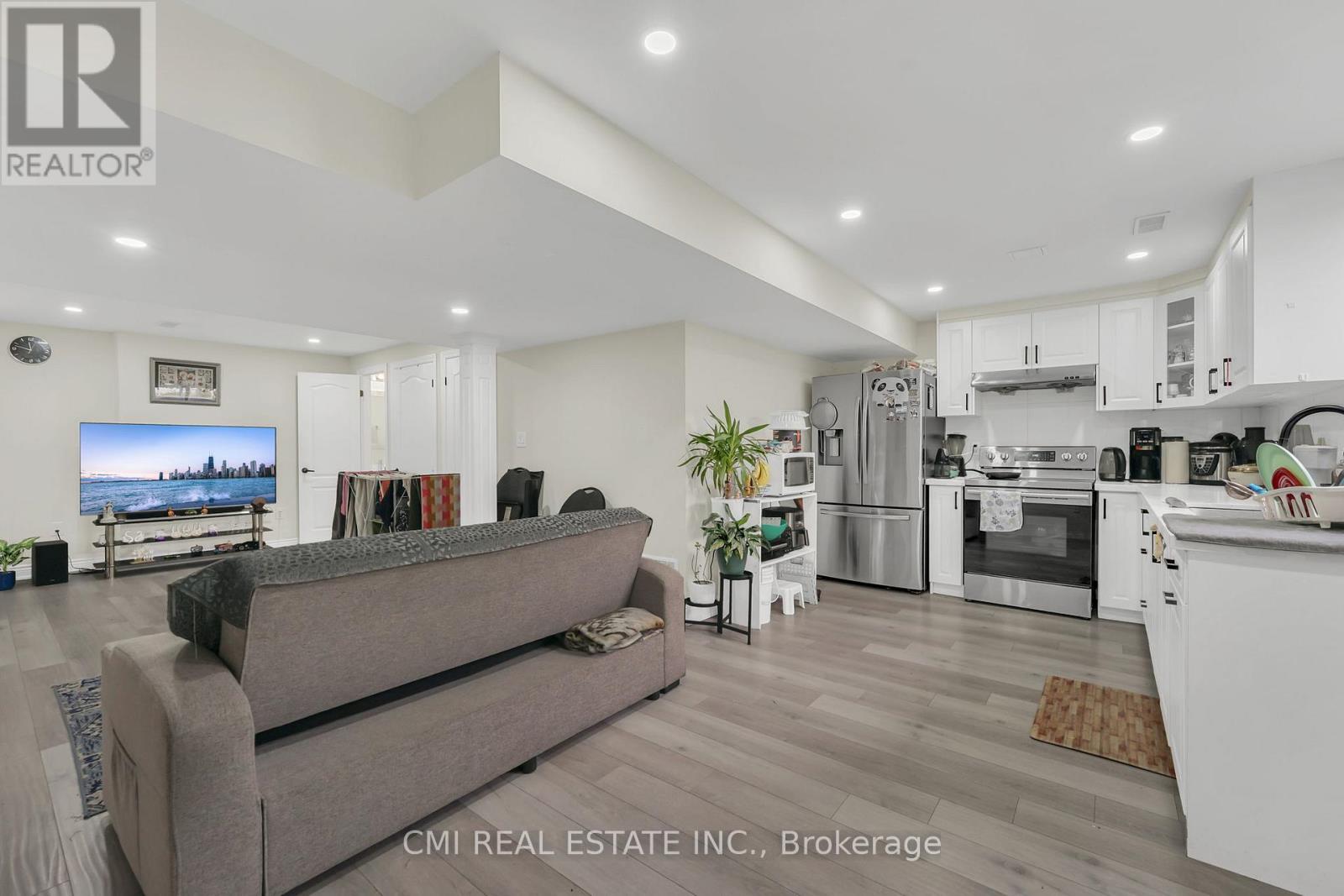 22 Wainwright Drive, Brampton (Northwest Brampton), Ontario  L7A 4Y5 - Photo 12 - W12448366
