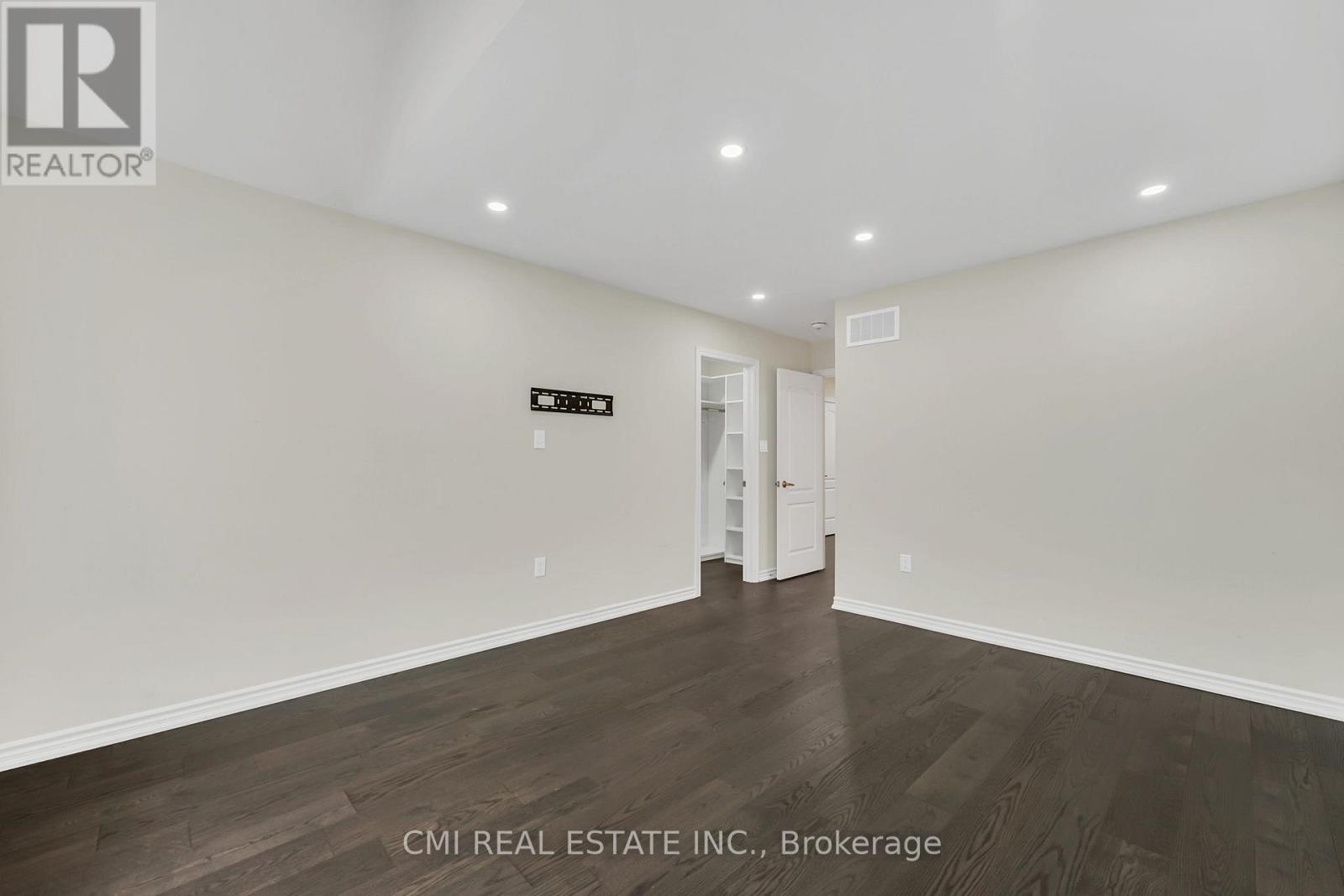 22 Wainwright Drive, Brampton (Northwest Brampton), Ontario  L7A 4Y5 - Photo 25 - W12448366