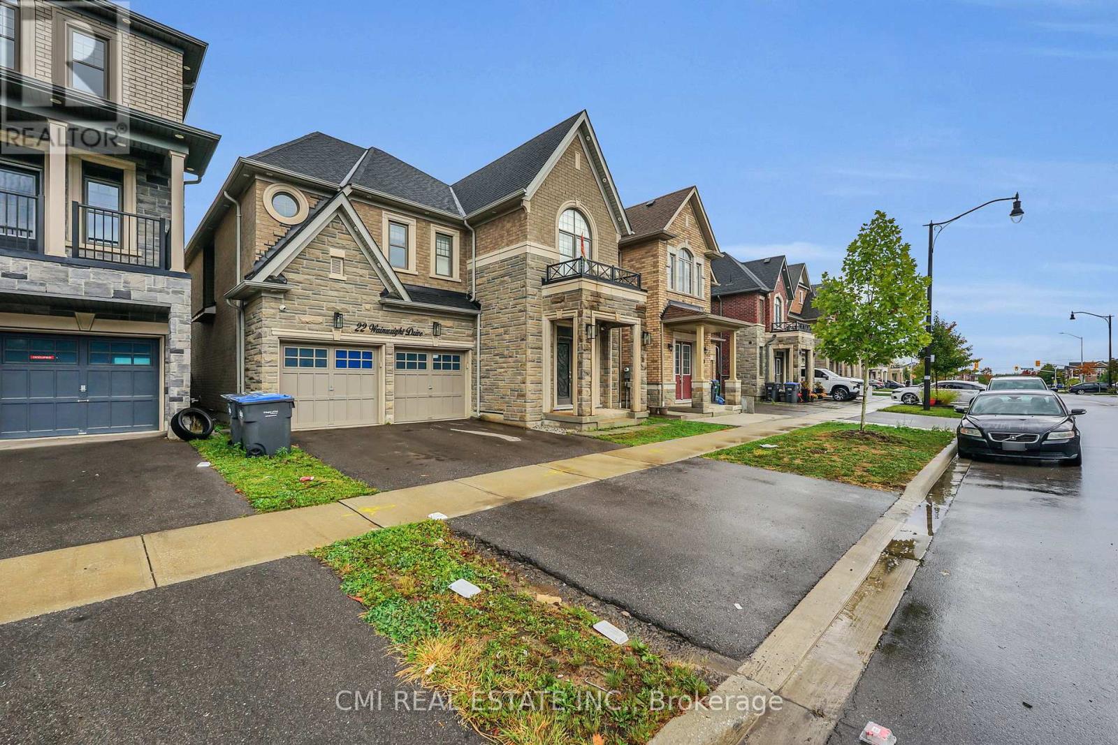 22 Wainwright Drive, Brampton (Northwest Brampton), Ontario  L7A 4Y5 - Photo 3 - W12448366