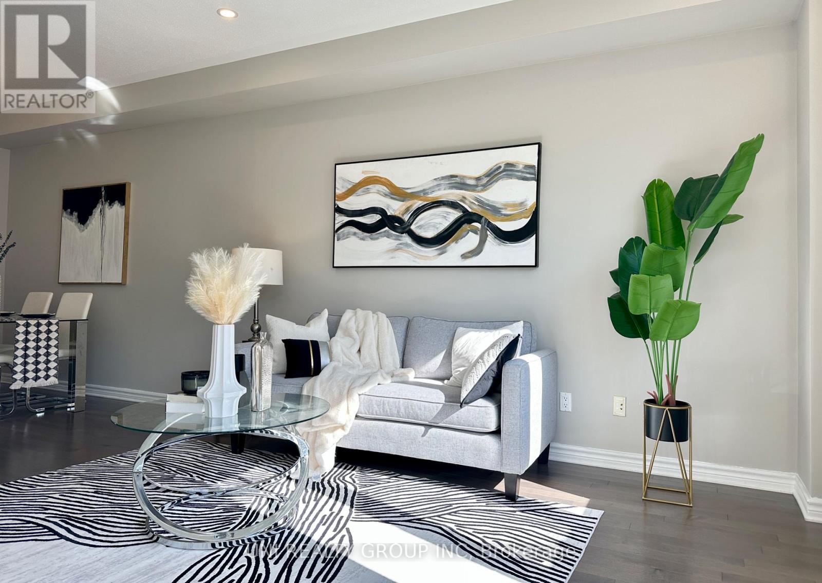 2468 Waterlilly Way, Ottawa, Ontario  K2J 6M3 - Photo 9 - X12448413