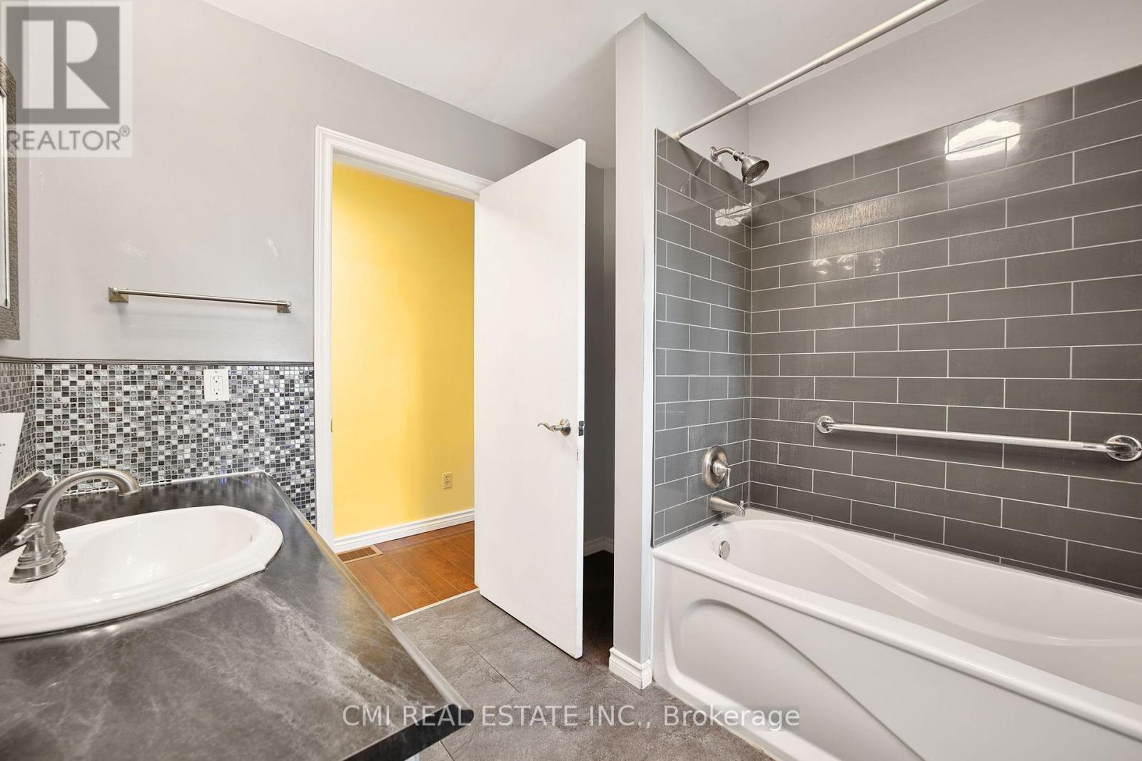 1 Jeffery Drive, Mulmur, Ontario  L0N 1M0 - Photo 29 - X12448358