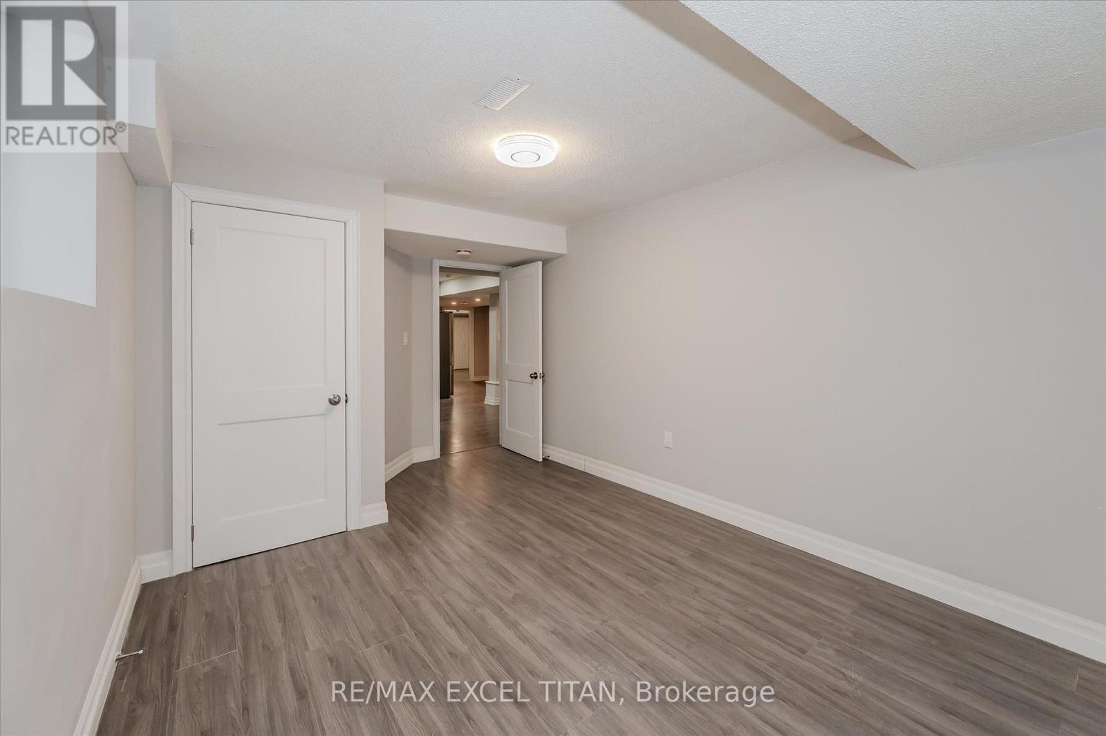 Basement - 498 Thomas Slee Drive, Kitchener, Ontario  N2P 2Y1 - Photo 10 - X12448368