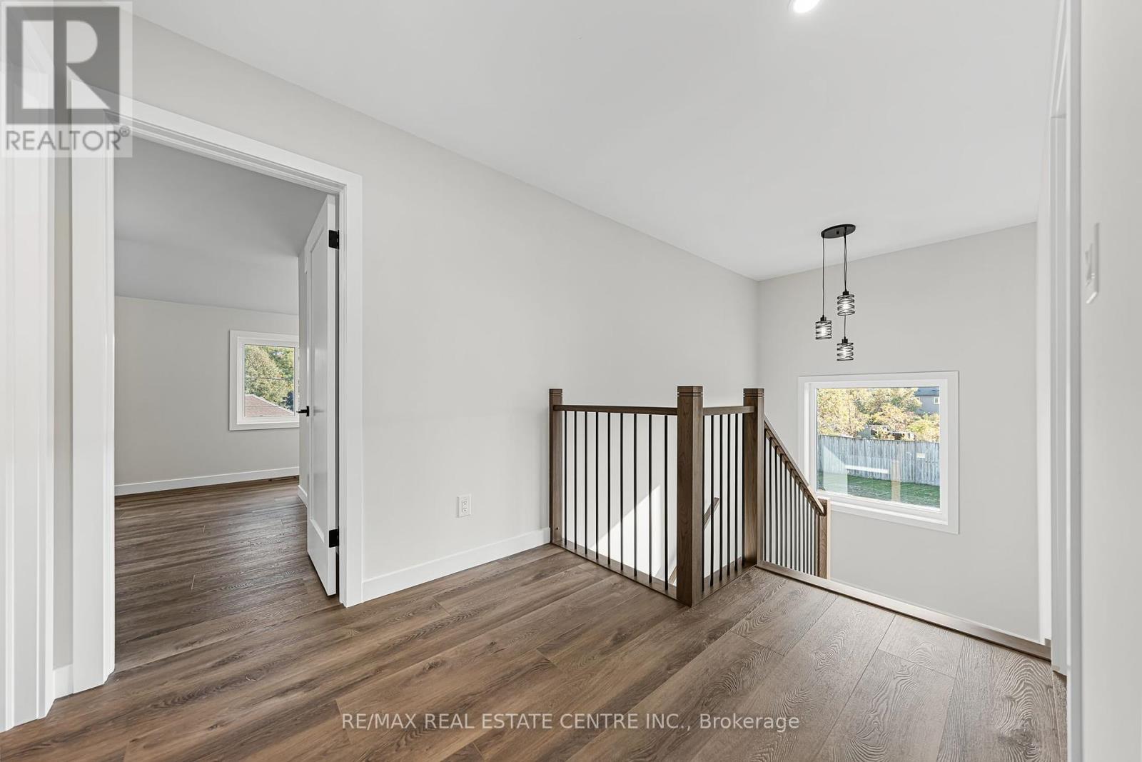 A - 24 Mcrae Street, North Dumfries, Ontario  N0B 1E0 - Photo 27 - X12448388