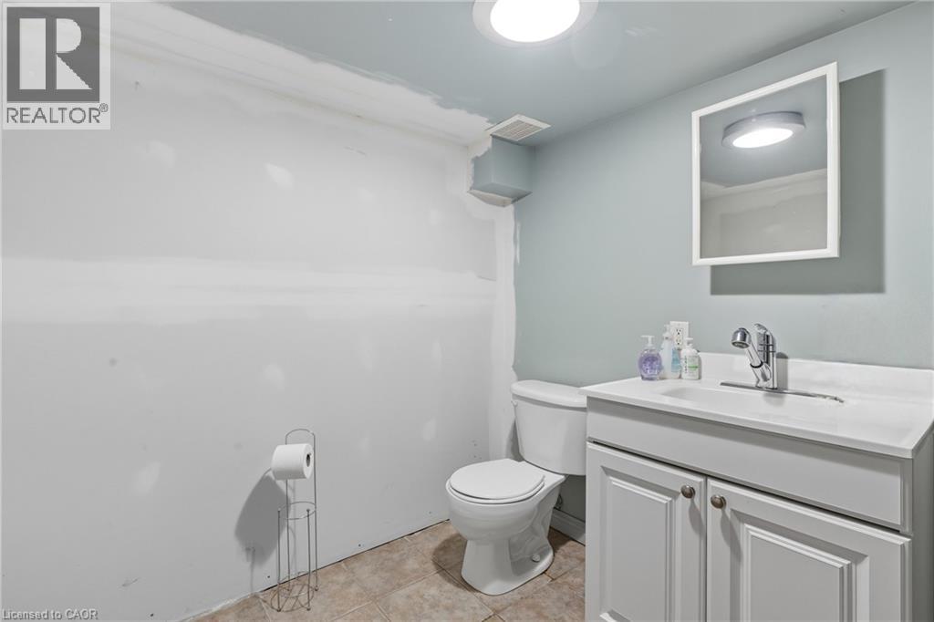 1036 Upper Wentworth Street, Hamilton, Ontario  L9A 4V9 - Photo 19 - 40776991