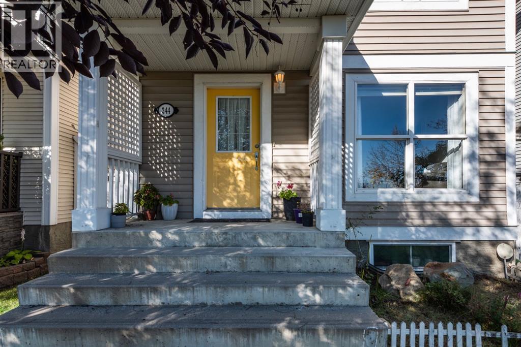 244 Prestwick Avenue Se, Calgary, Alberta  T2Z 3X3 - Photo 3 - A2260003
