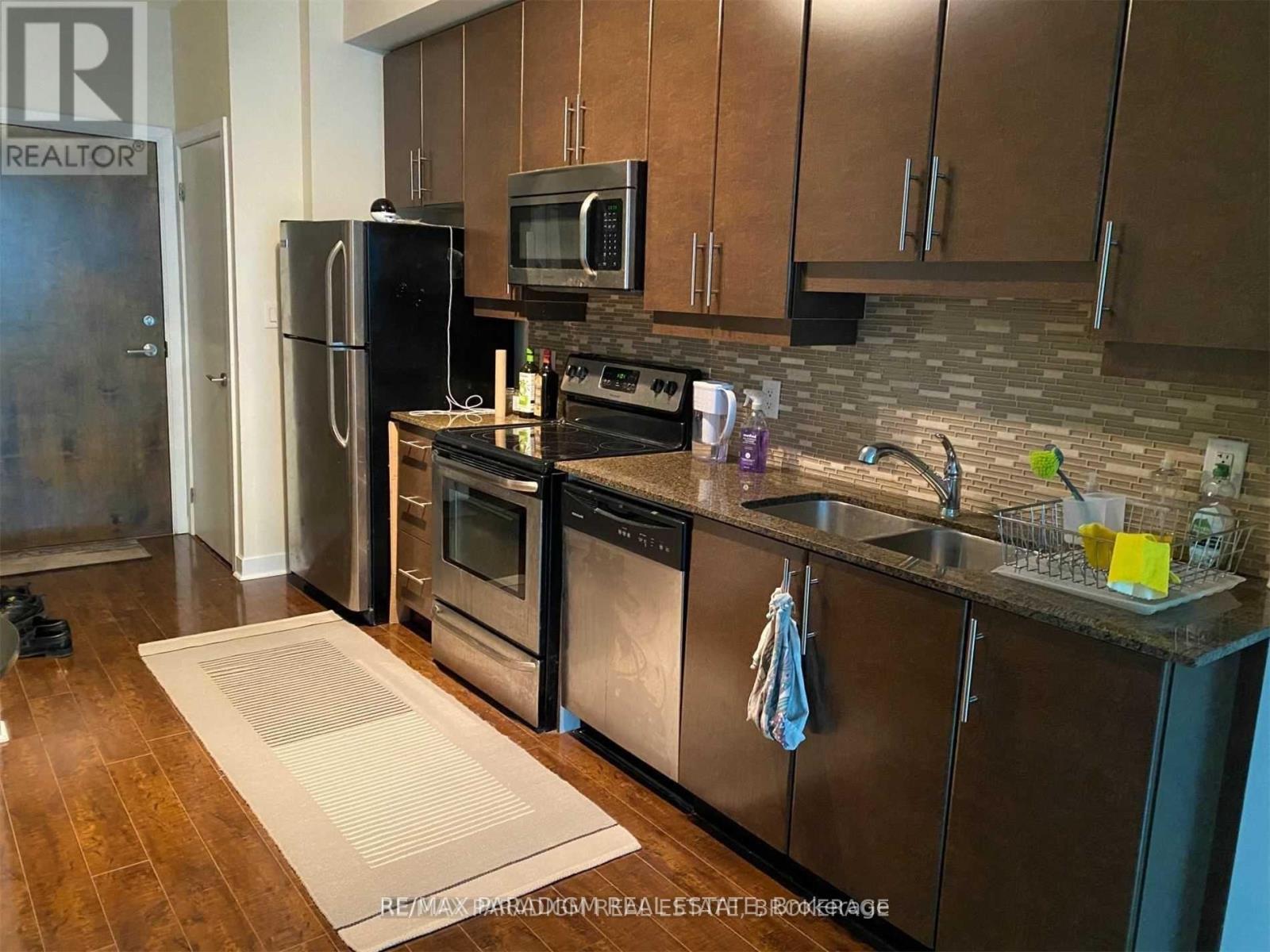1702 - 33 Bay Street, Toronto, Ontario  M5J 2Z3 - Photo 4 - C12448402