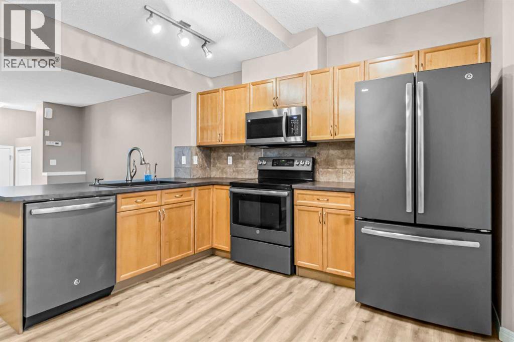 3232 New Brighton Gardens Se, Calgary, Alberta  T2Z 0A3 - Photo 13 - A2241665