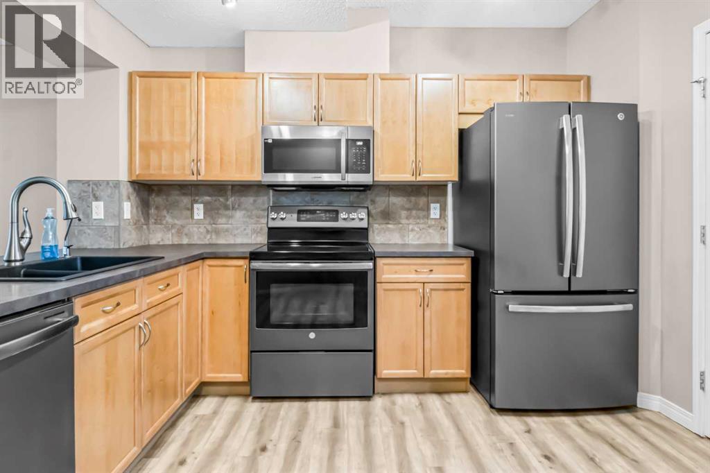 3232 New Brighton Gardens Se, Calgary, Alberta  T2Z 0A3 - Photo 12 - A2241665