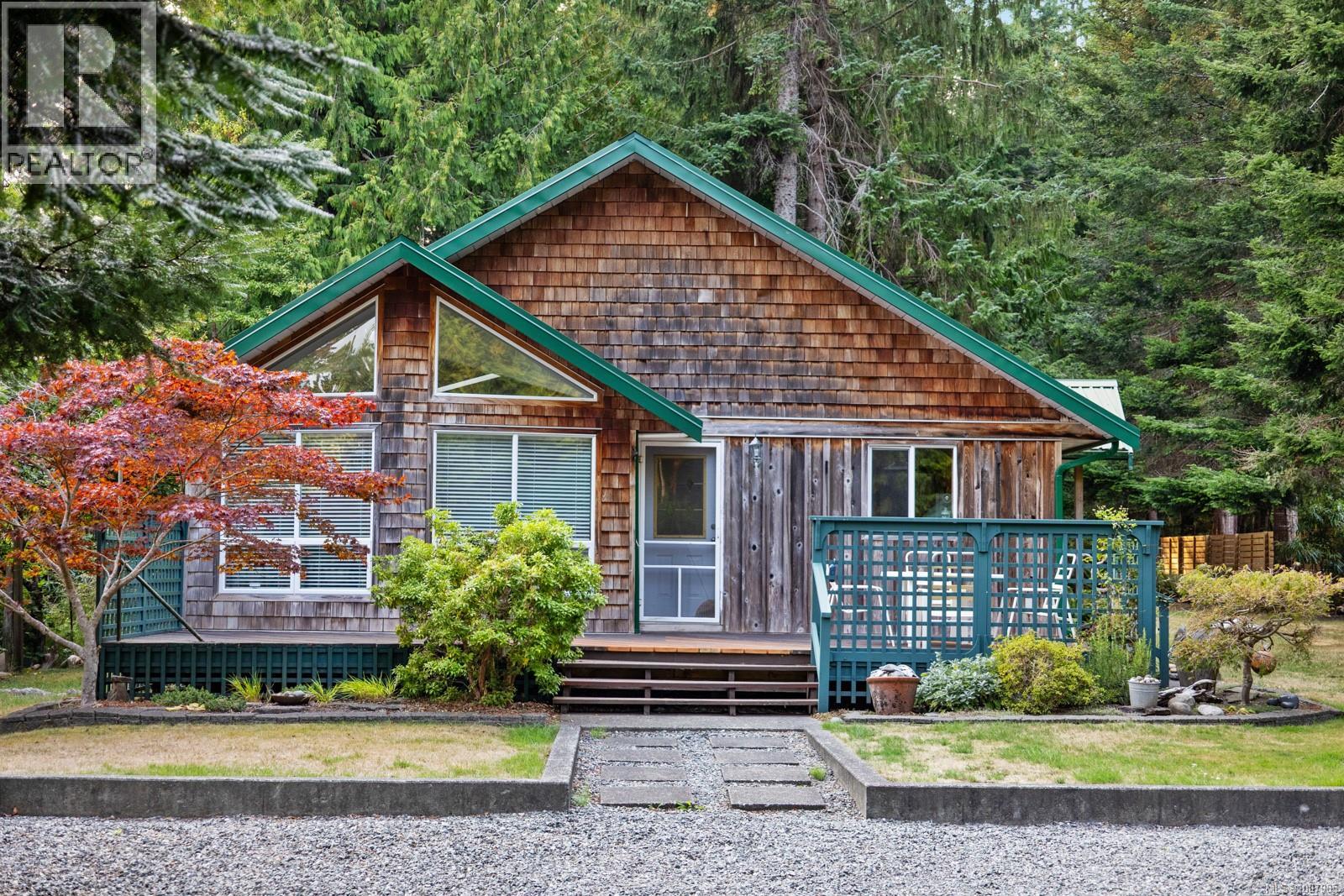 1655 Baikie Rd, Denman Island, British Columbia  V0R 1T0 - Photo 2 - 1007985