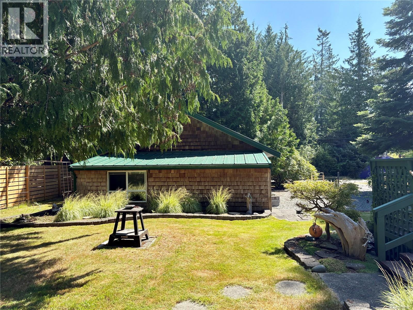 1655 Baikie Rd, Denman Island, British Columbia  V0R 1T0 - Photo 25 - 1007985