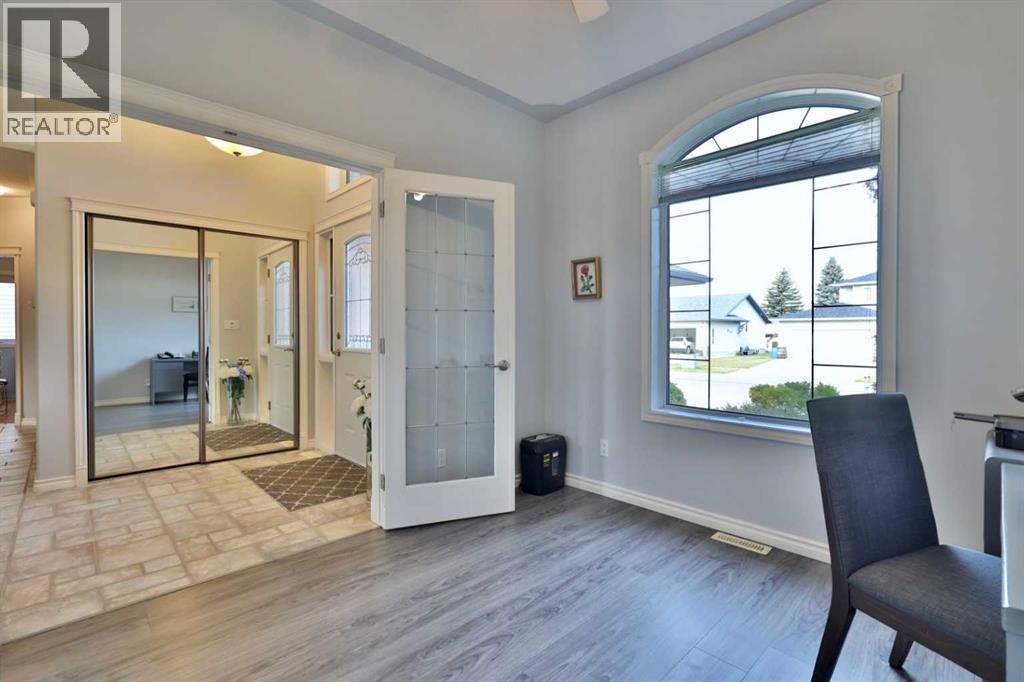 6611 33 Avenue, Camrose, Alberta  T4V 4W9 - Photo 4 - A2262390