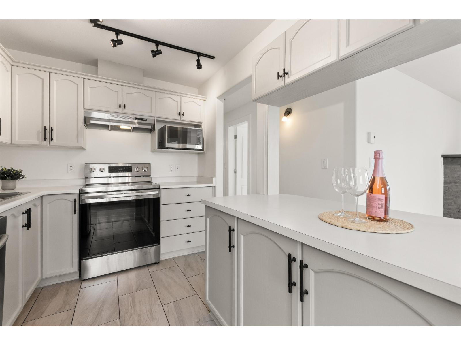 201 7415 Shaw Avenue, Sardis East Vedder, Chilliwack, British Columbia  V2R 3C1 - Photo 11 - R3055480
