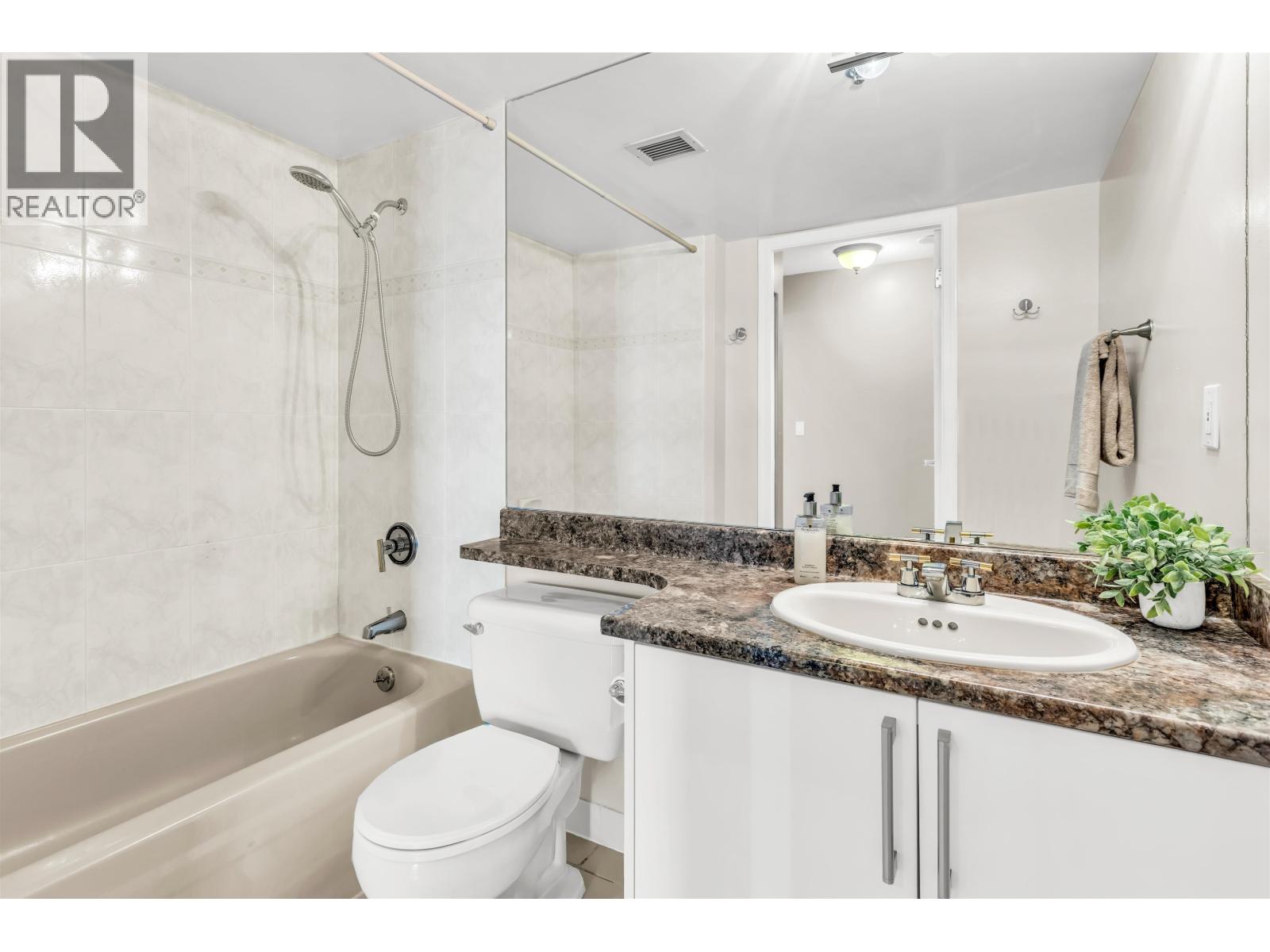 1802 289 Drake Street, Vancouver, British Columbia  V6B 5Z5 - Photo 17 - R3055883