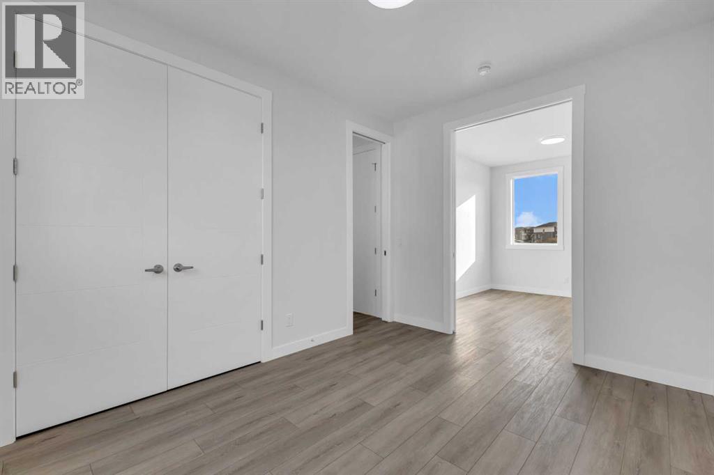 100 Corner Glen Manor Ne, Calgary, Alberta  T3N 1B9 - Photo 7 - A2257435