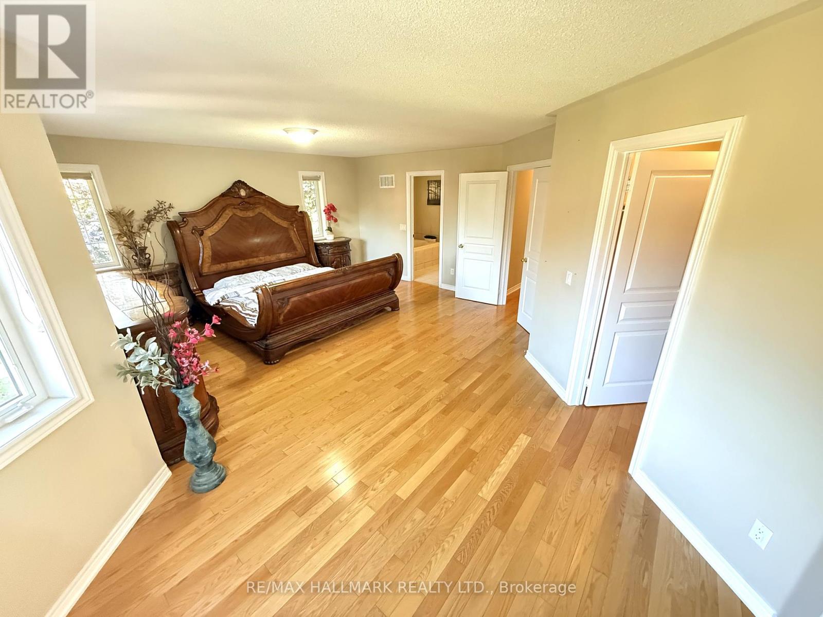 2 Twin Streams Road, Whitby, Ontario  L1P 1P1 - Photo 6 - E12440380