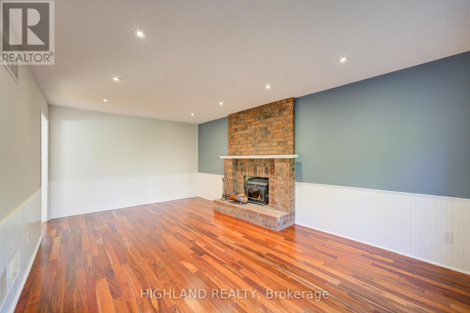 1246 Heathfield Crescent, Oakville, Ontario  L6M 1T1 - Photo 11 - W12349070