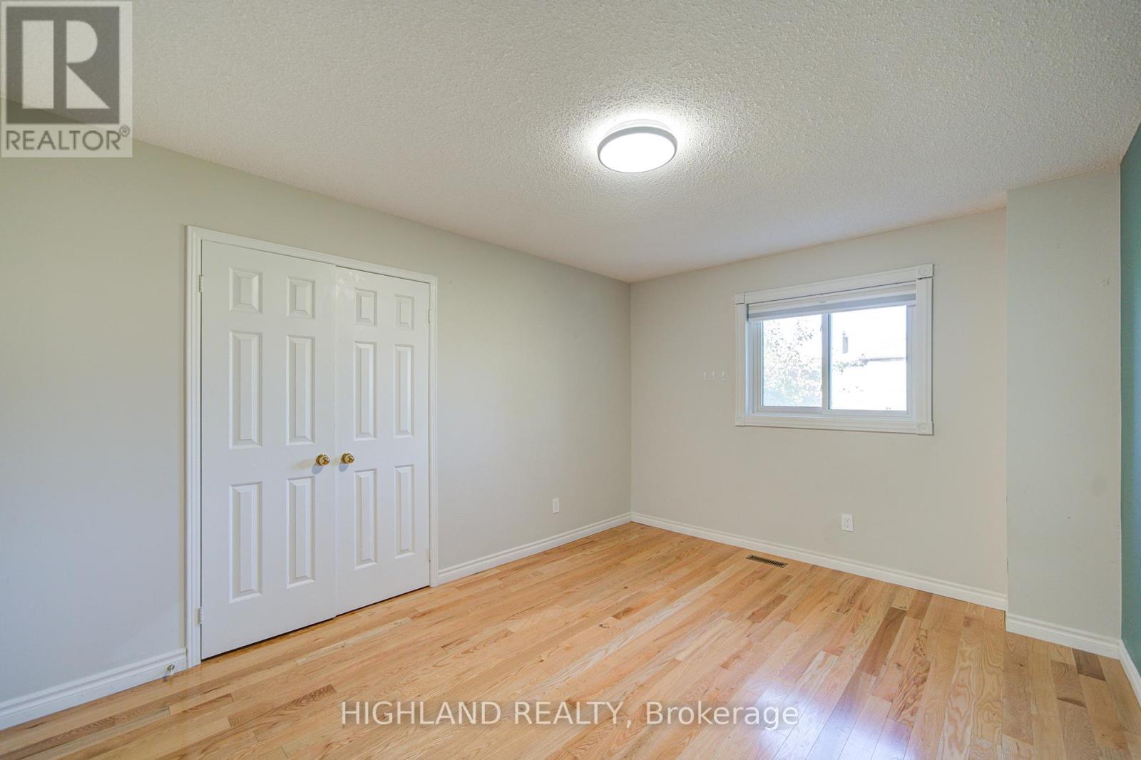 1246 Heathfield Crescent, Oakville, Ontario  L6M 1T1 - Photo 29 - W12349070