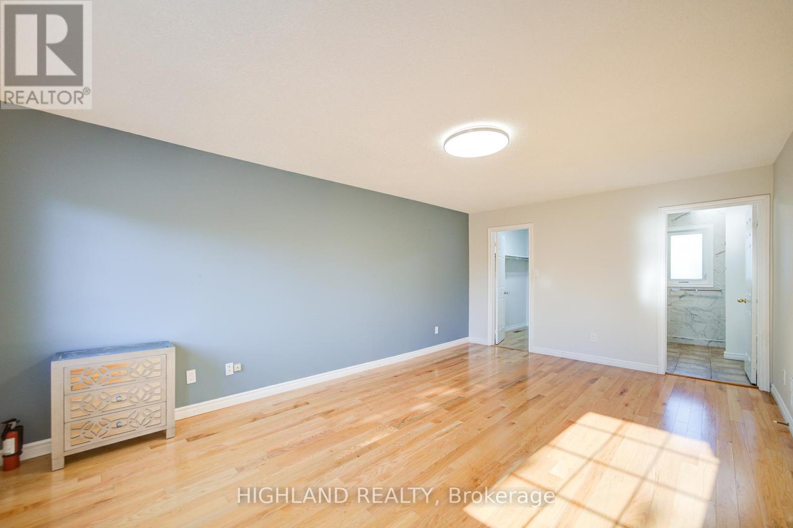1246 Heathfield Crescent, Oakville, Ontario  L6M 1T1 - Photo 25 - W12349070