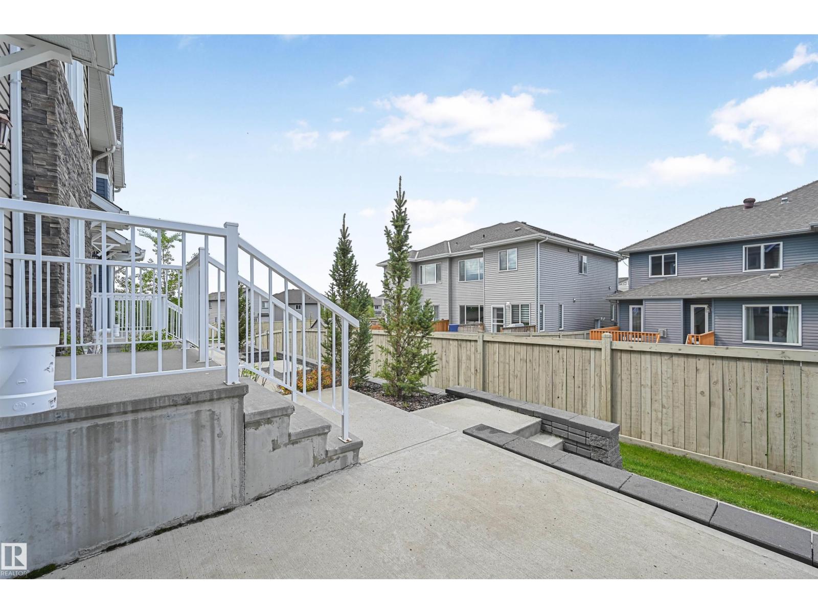 #35 2922 Maple Wy Nw, Edmonton, Alberta  T6T 1A5 - Photo 3 - E4461083