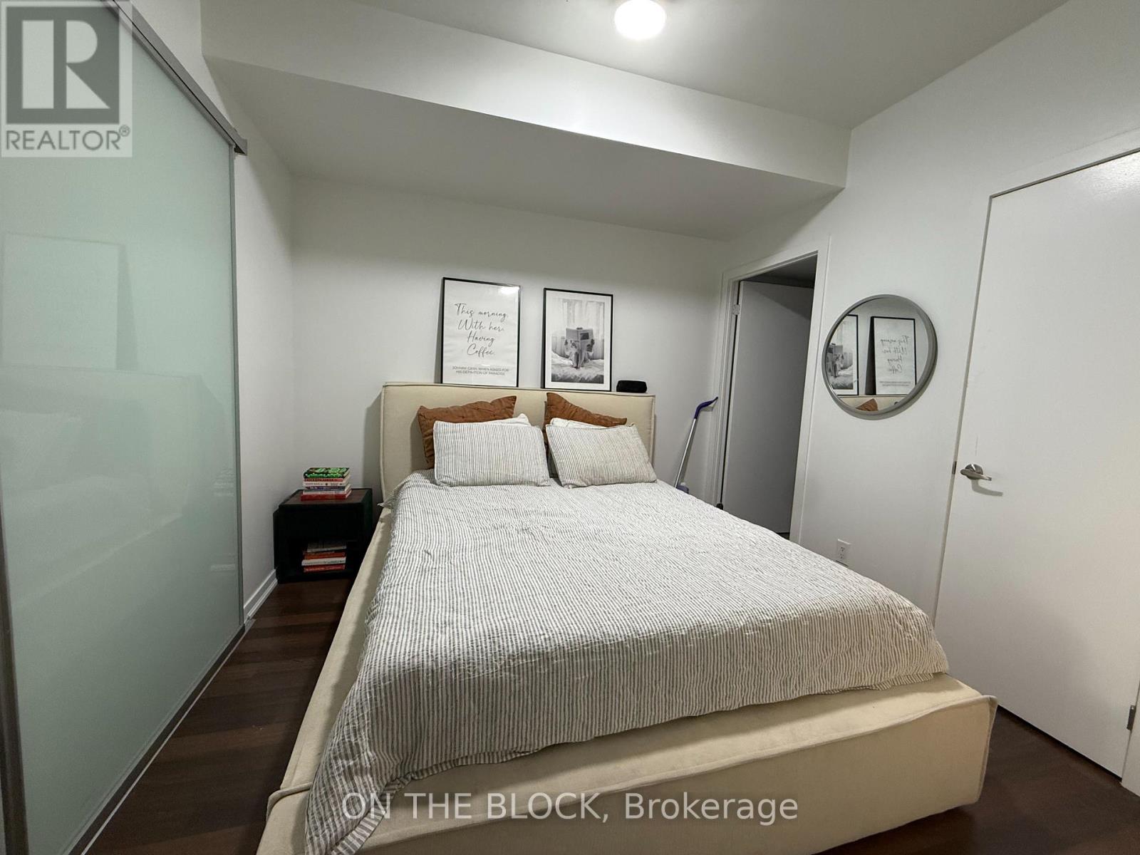 302 - 38 Joe Shuster Way, Toronto, Ontario  M6K 0A5 - Photo 12 - W12448399