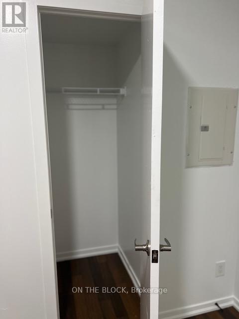 302 - 38 Joe Shuster Way, Toronto, Ontario  M6K 0A5 - Photo 6 - W12448399