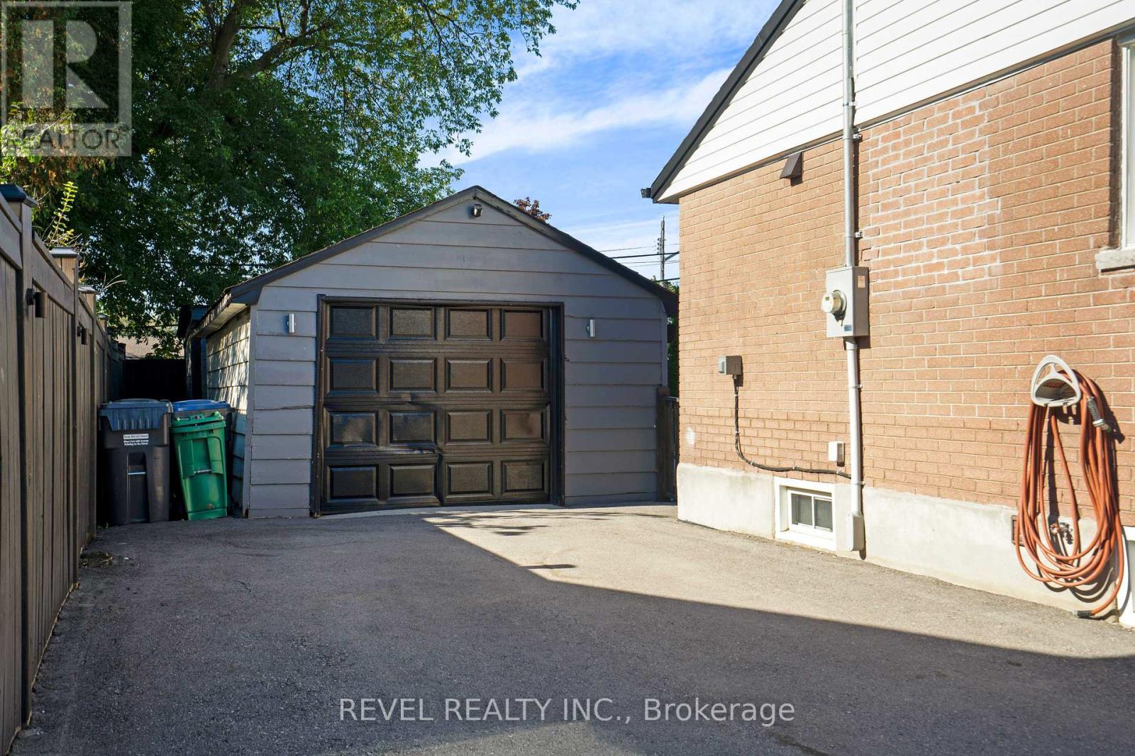 294 Henderson Street, Caledon (Bolton West), Ontario  L7E 4X8 - Photo 25 - W12448401