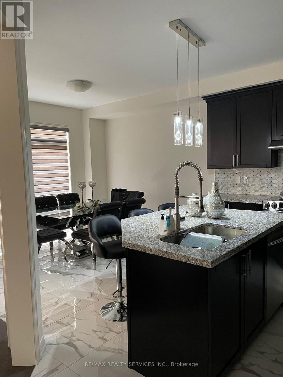 21 Terrick Road, Brampton, Ontario  L7A 0G1 - Photo 5 - W12448406