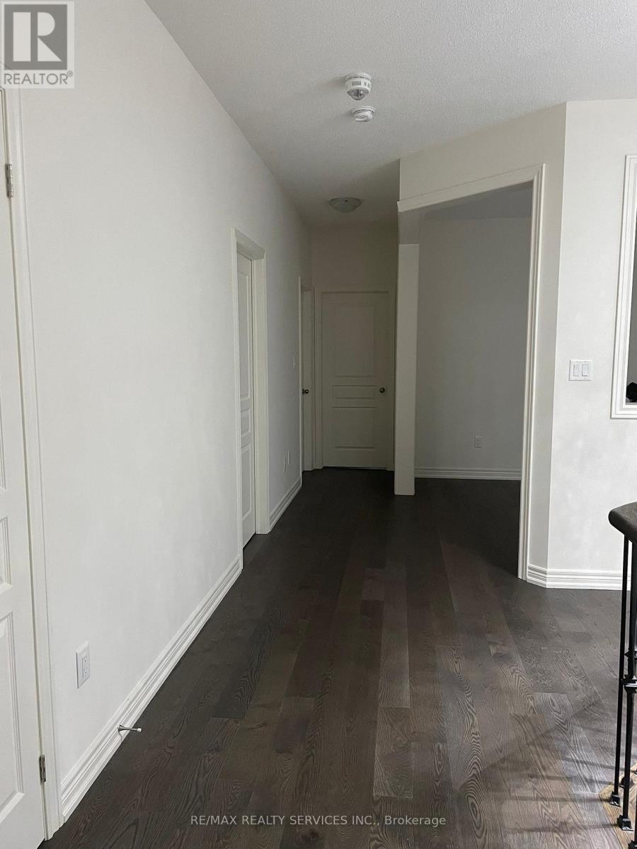 21 Terrick Road, Brampton, Ontario  L7A 0G1 - Photo 8 - W12448406