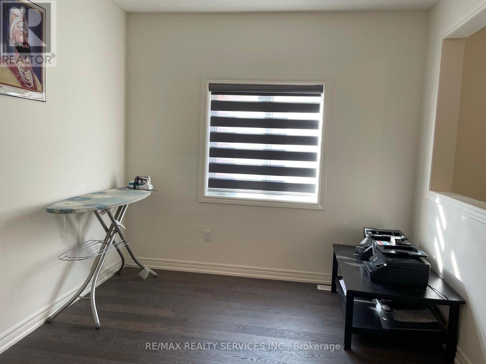 21 Terrick Road, Brampton, Ontario  L7A 0G1 - Photo 9 - W12448406