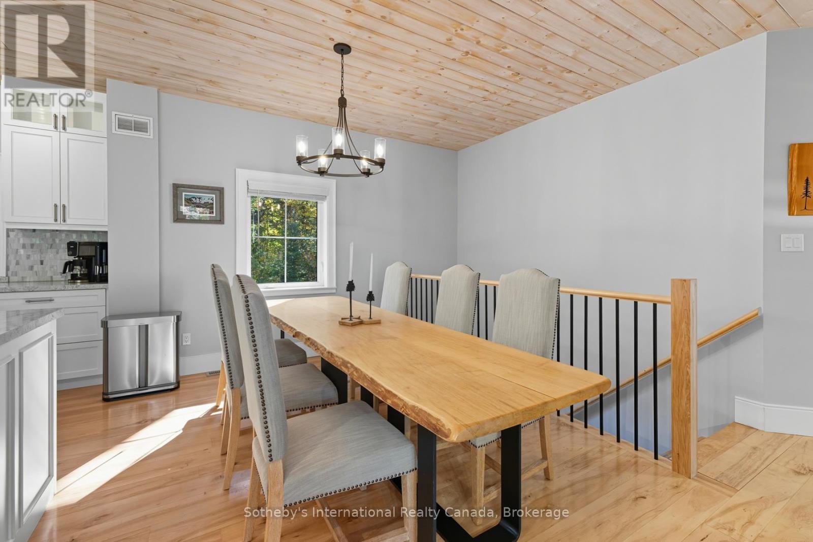64 Bowyer Road, Huntsville (Chaffey), Ontario  P1H 2J4 - Photo 15 - X12448426