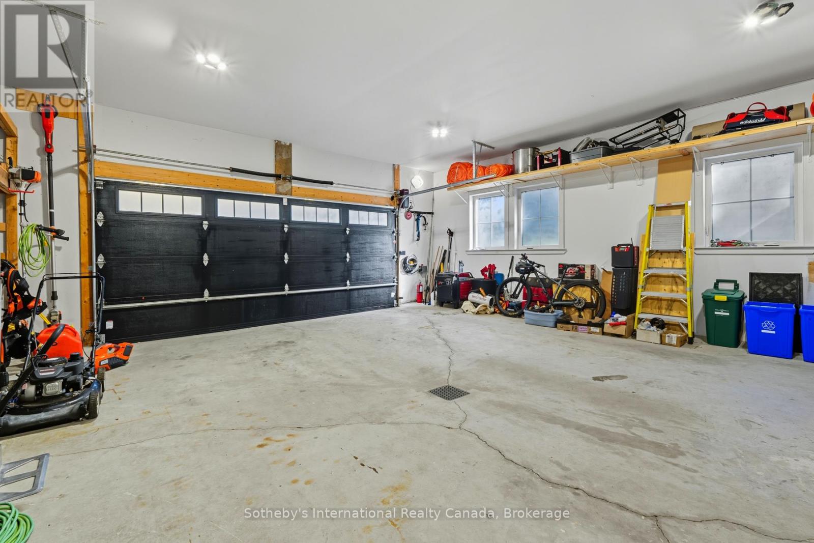 64 Bowyer Road, Huntsville (Chaffey), Ontario  P1H 2J4 - Photo 36 - X12448426