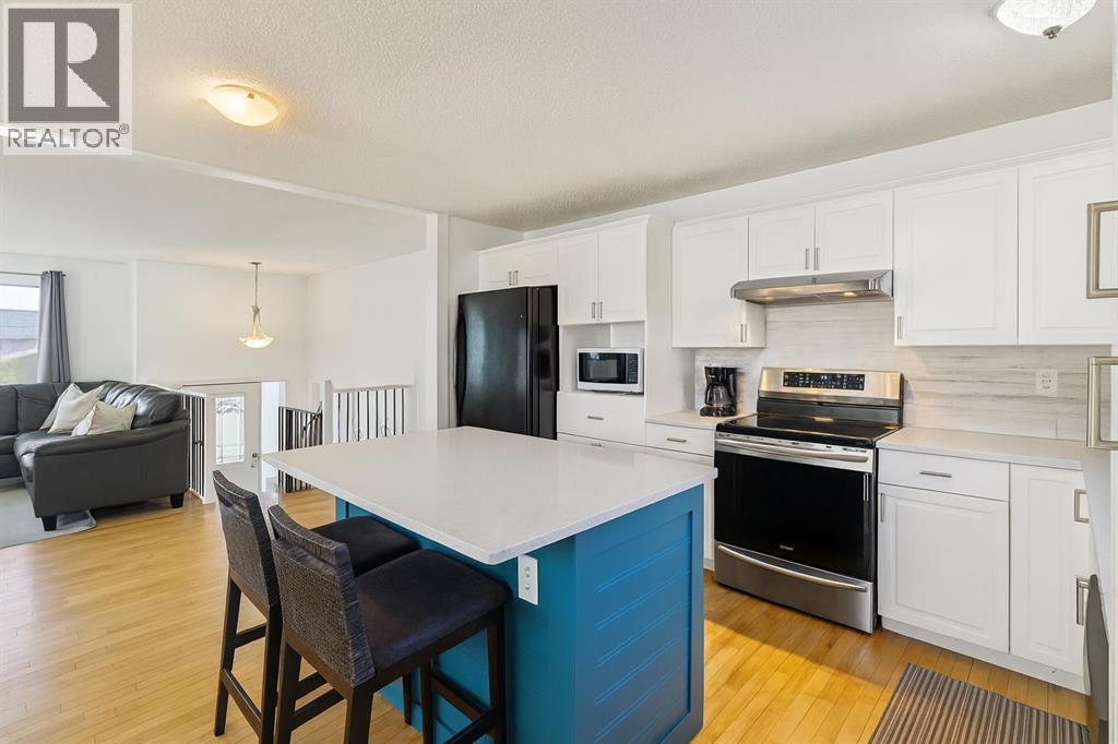 14 Glenhill Crescent, Cochrane, Alberta  T4C 1G8 - Photo 4 - A2256005