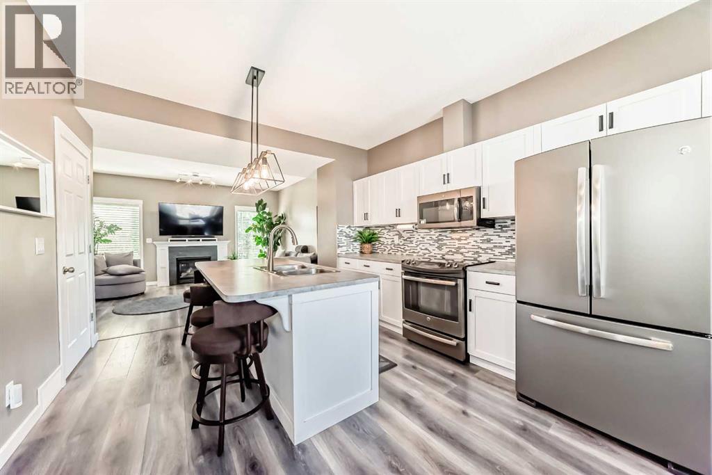 38, 200 Hidden Hills Terrace Nw, Calgary, Alberta  T3A 6E8 - Photo 6 - A2260213