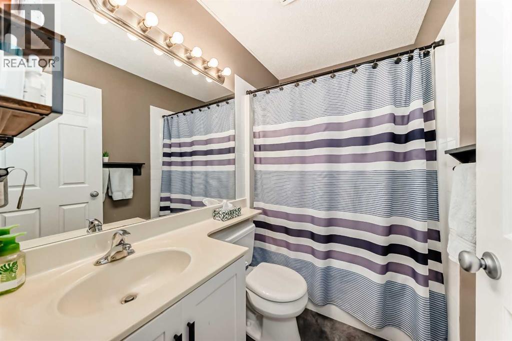 38, 200 Hidden Hills Terrace Nw, Calgary, Alberta  T3A 6E8 - Photo 33 - A2260213