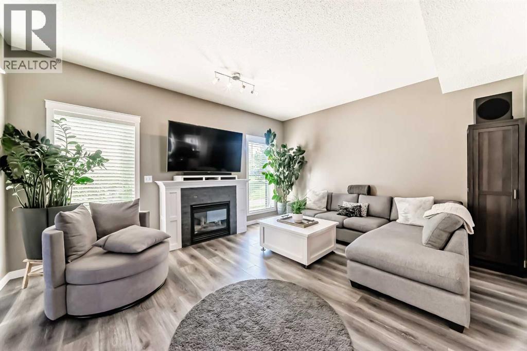 38, 200 Hidden Hills Terrace Nw, Calgary, Alberta  T3A 6E8 - Photo 7 - A2260213