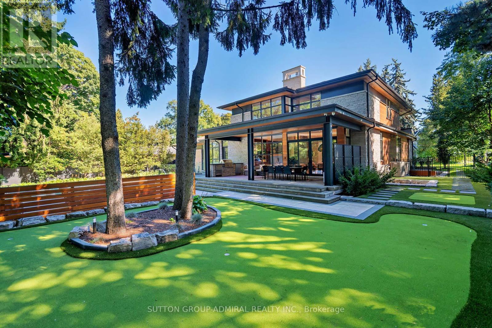 211 Glenview Drive, Mississauga, Ontario  L5G 2N7 - Photo 49 - W12447647