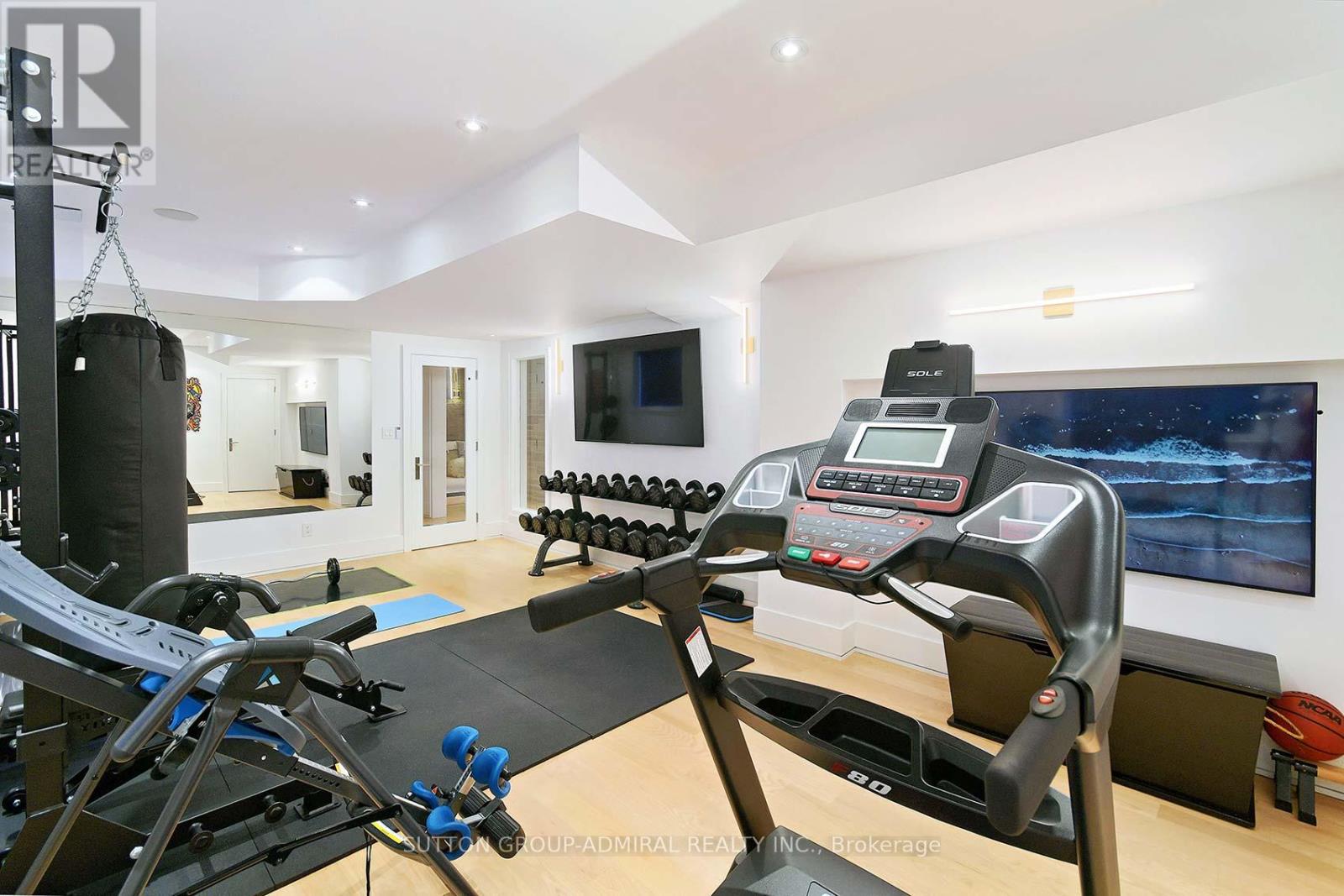 211 Glenview Drive, Mississauga, Ontario  L5G 2N7 - Photo 41 - W12447647