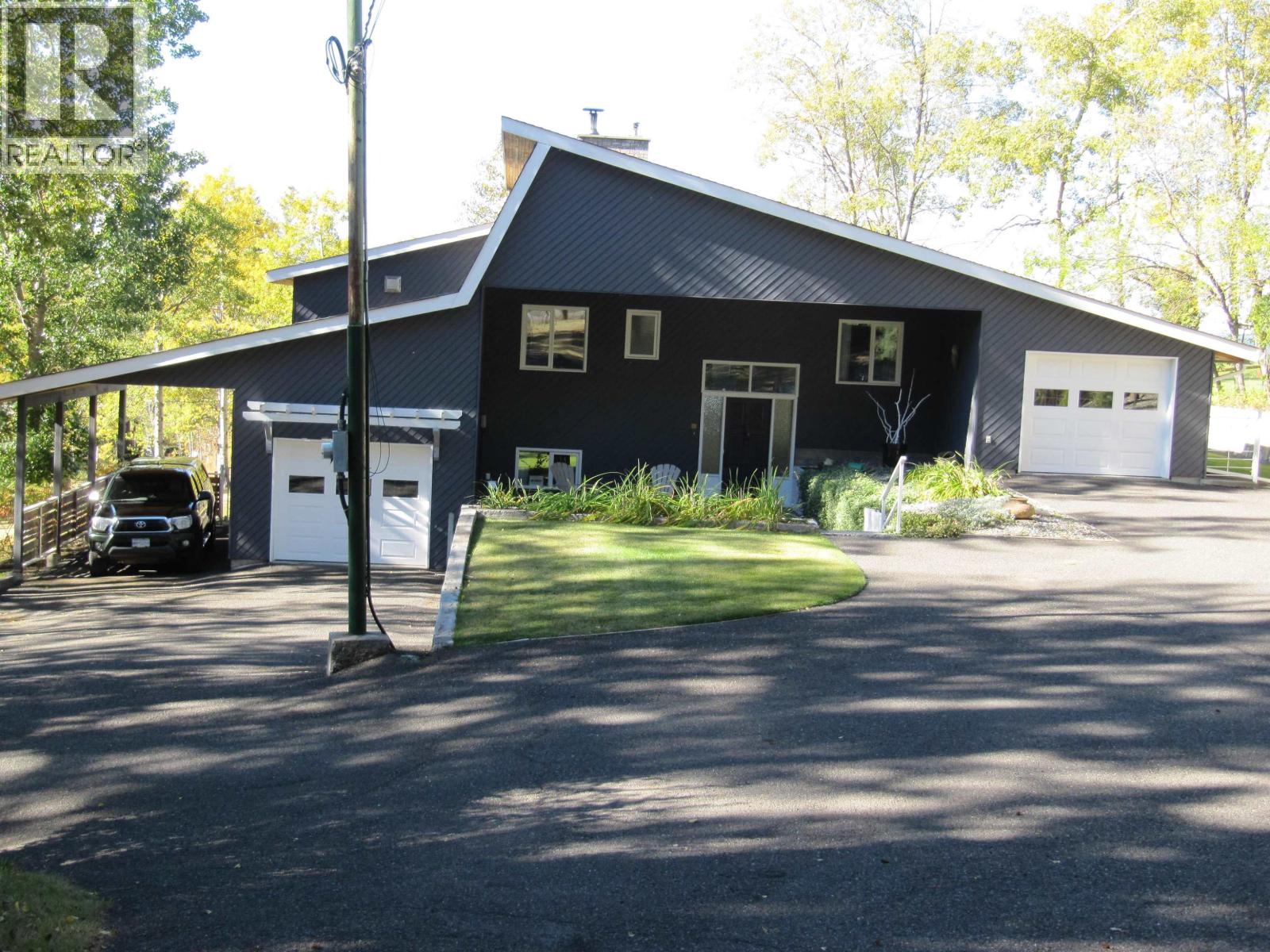 4838 TELQUA DRIVE, 108 Mile Ranch, British Columbia