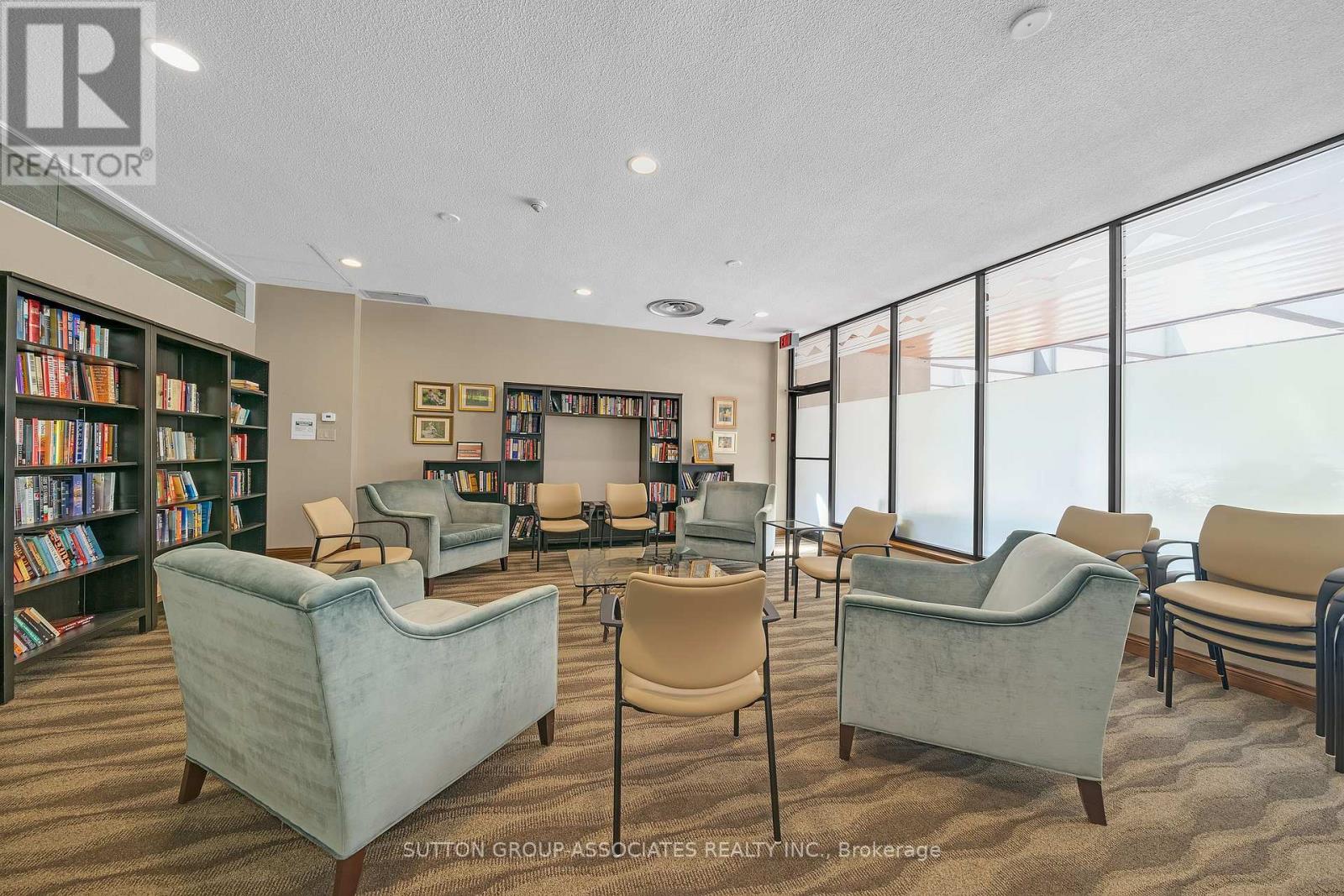 601 - 130 Carlton Street, Toronto, Ontario  M5A 4K3 - Photo 35 - C12446190