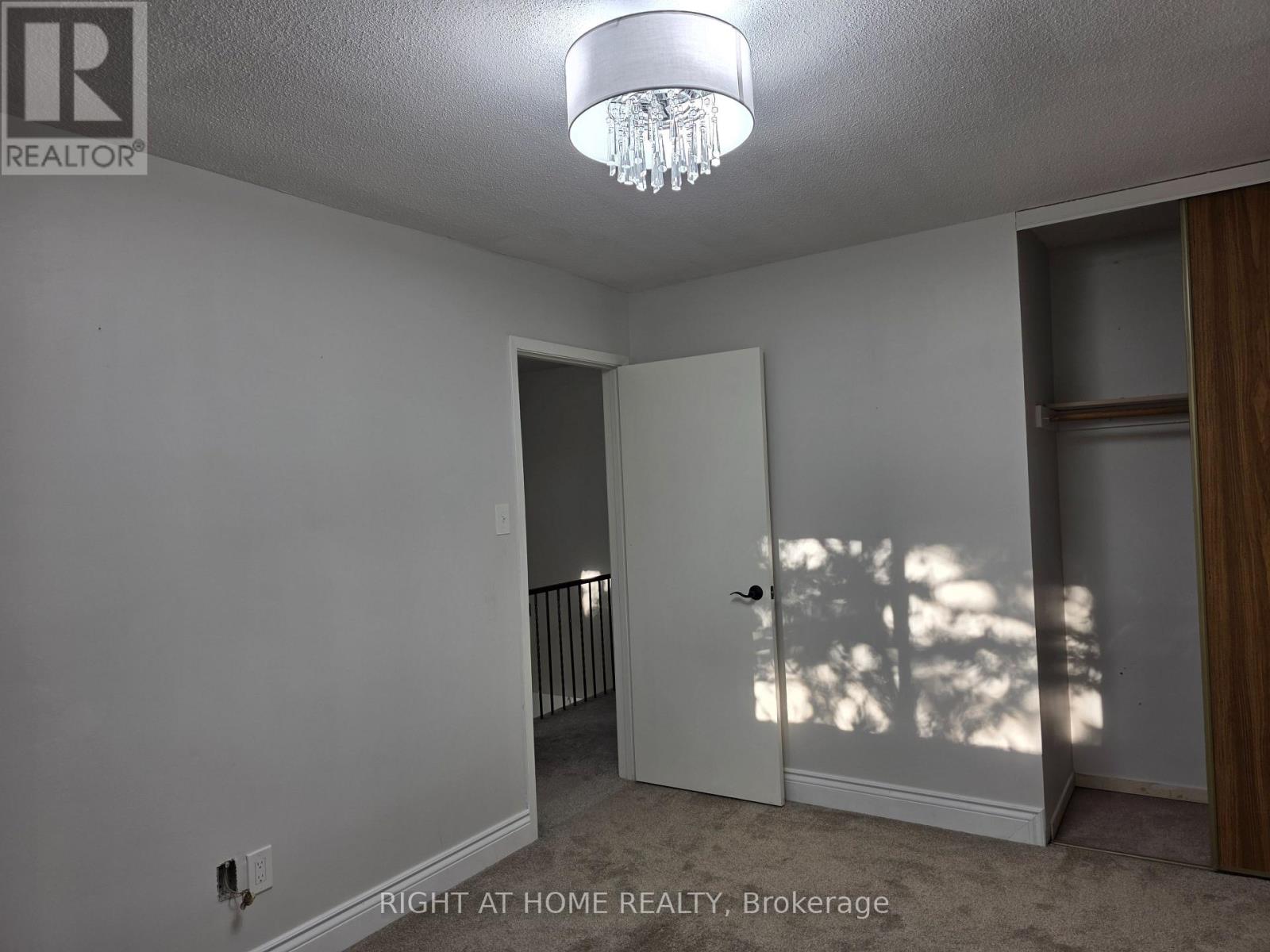 16 Portland Crescent, Newmarket, Ontario  L3Y 6A5 - Photo 11 - N12338701