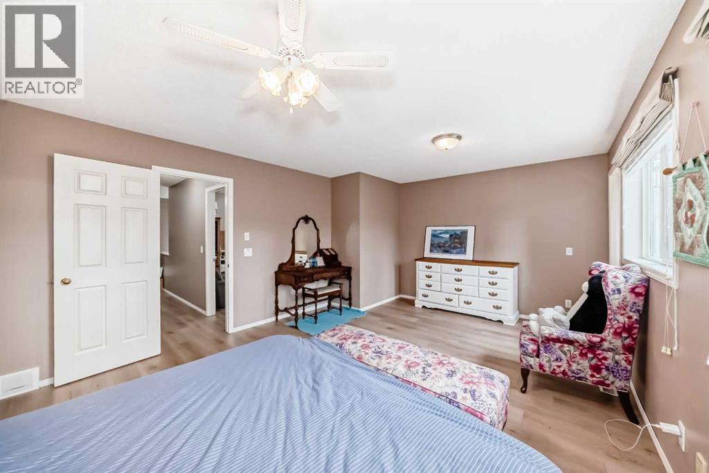 65 Cougarstone Circle Sw, Calgary, Alberta  T3H 4W3 - Photo 28 - A2260267