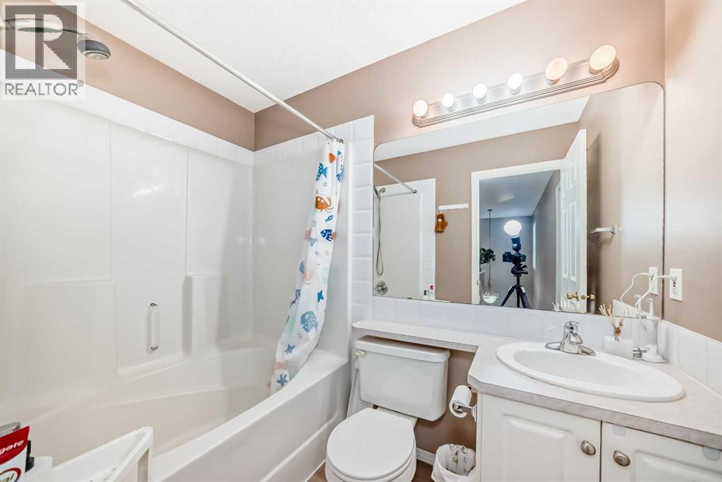 65 Cougarstone Circle Sw, Calgary, Alberta  T3H 4W3 - Photo 31 - A2260267