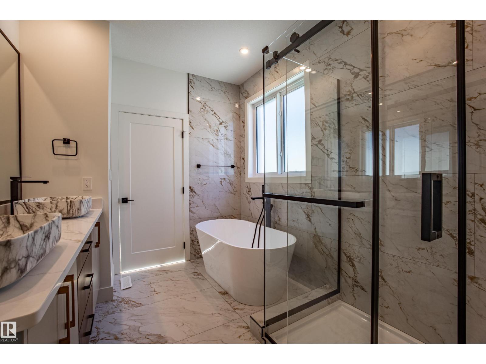 6115 Crawford Dr Sw, Edmonton, Alberta  T6W 4L8 - Photo 44 - E4461085