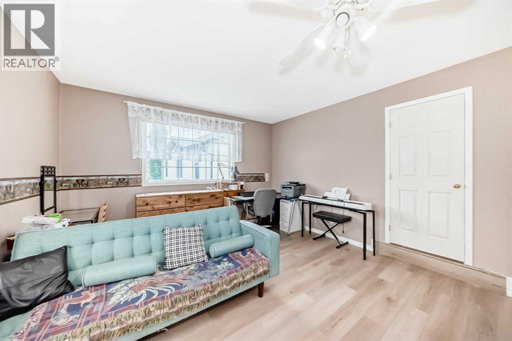 65 Cougarstone Circle Sw, Calgary, Alberta  T3H 4W3 - Photo 25 - A2260267