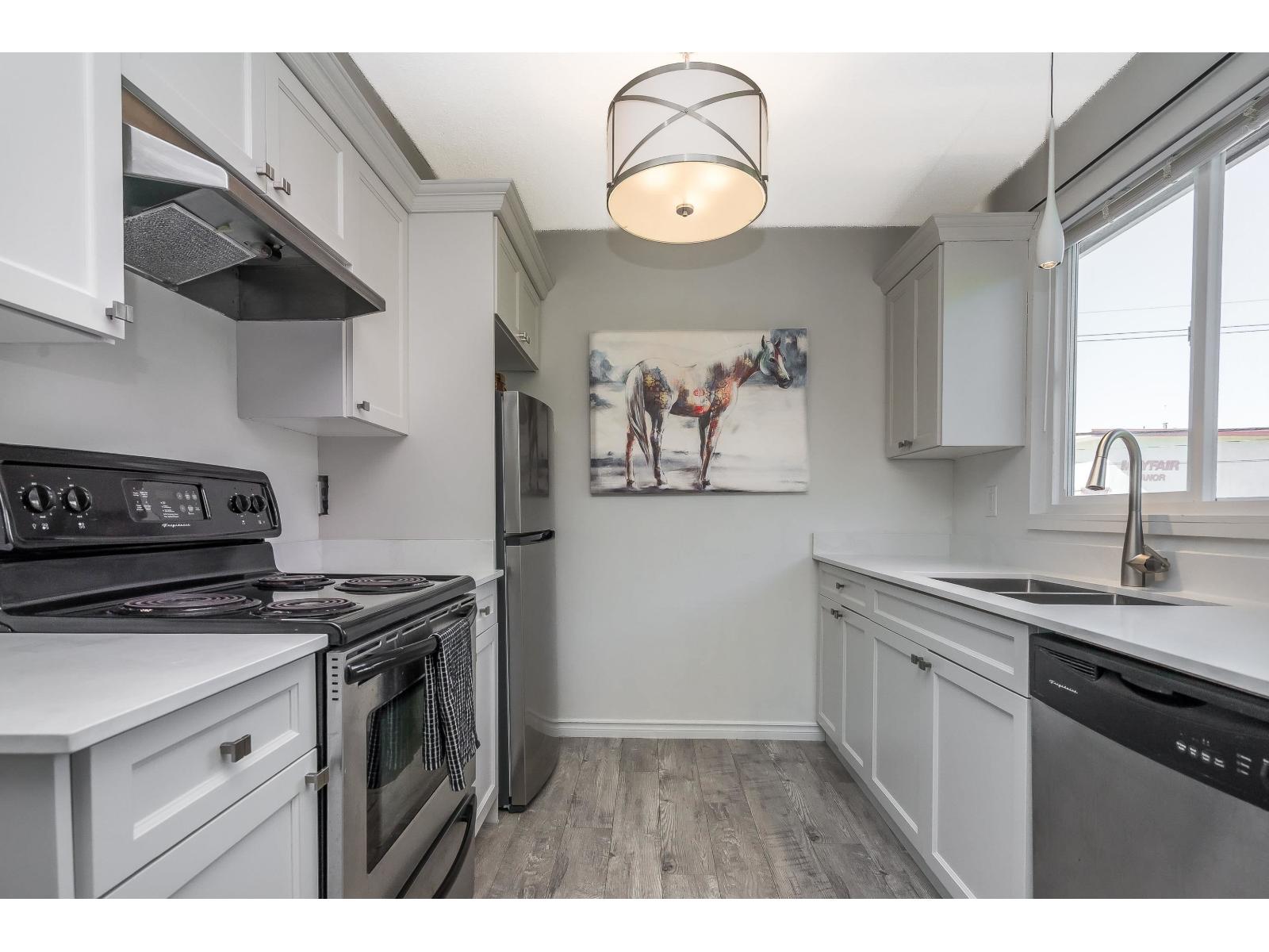 1 33900 MAYFAIR AVENUE, Abbotsford, British Columbia