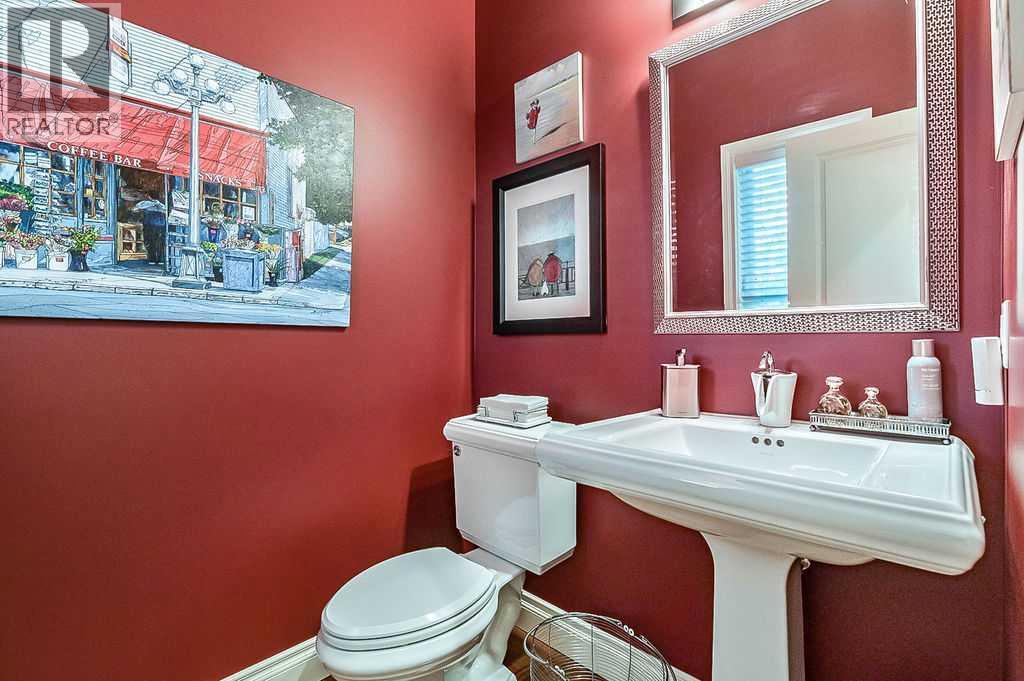 43 Aspen Meadows Green Sw, Calgary, Alberta  T3H 5J9 - Photo 15 - A2261815