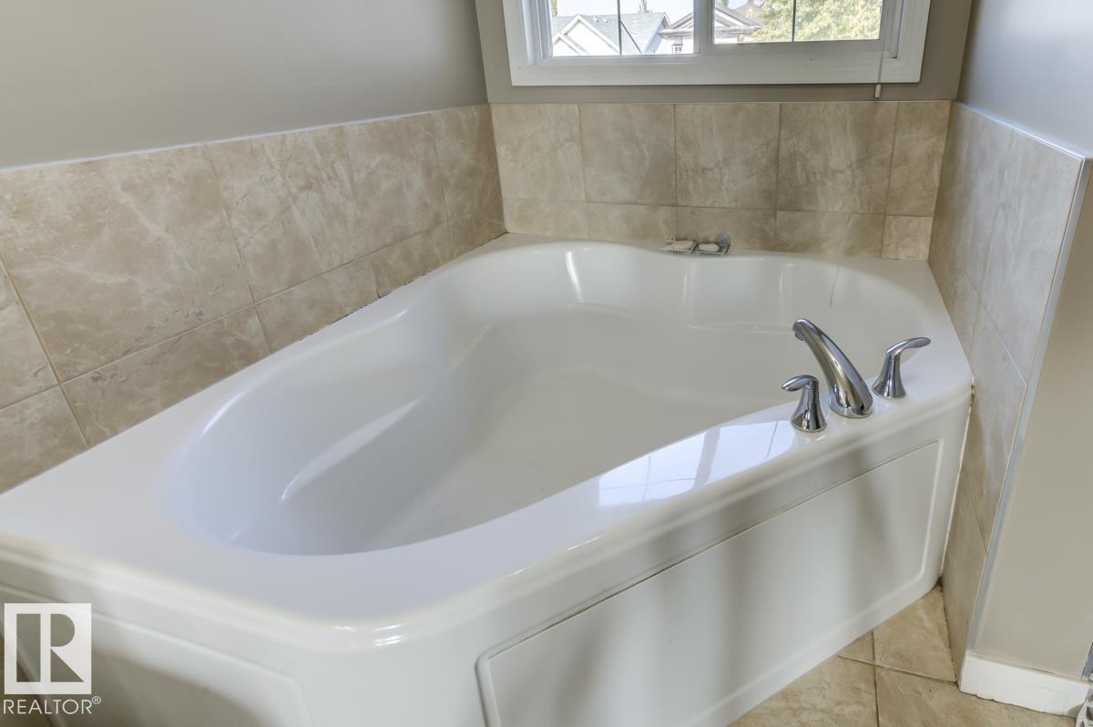5823 7 Av Sw, Edmonton, Alberta  T6X 0G6 - Photo 35 - E4461087