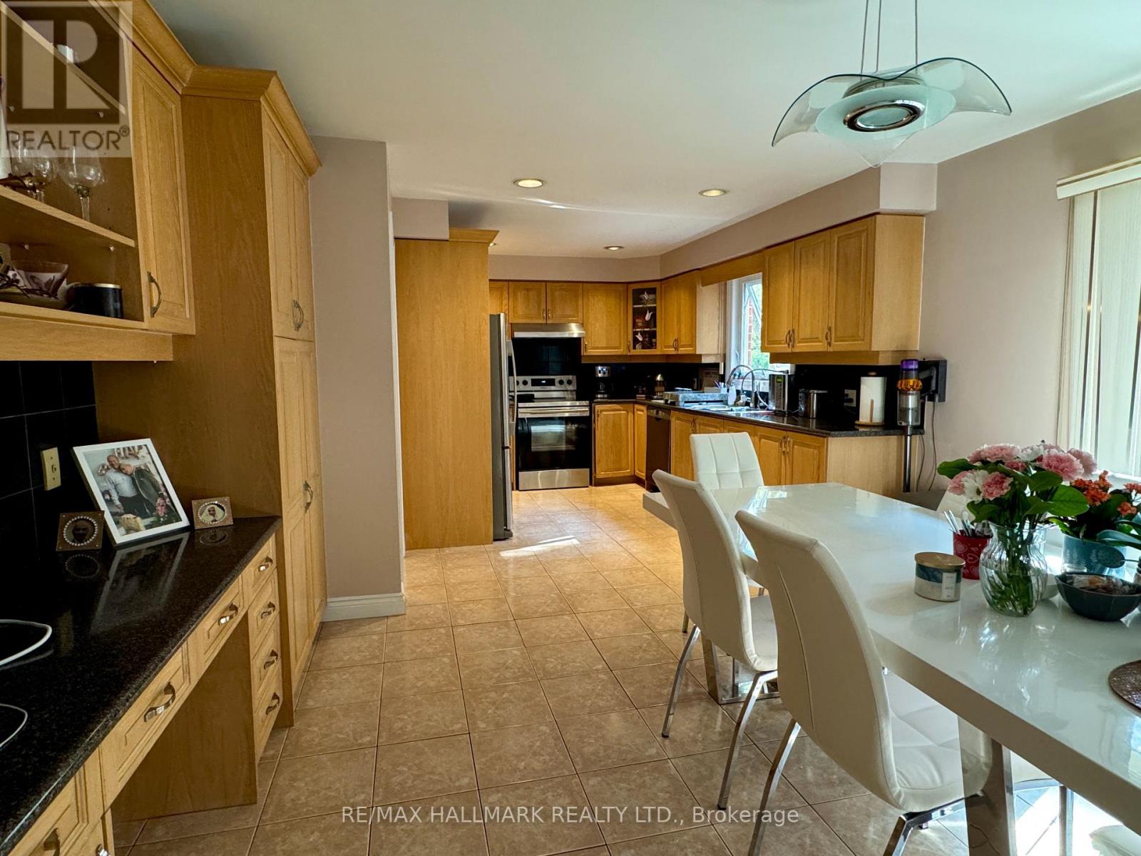 131 Horsham Avenue, Toronto, Ontario  M2N 2A3 - Photo 11 - C12448419