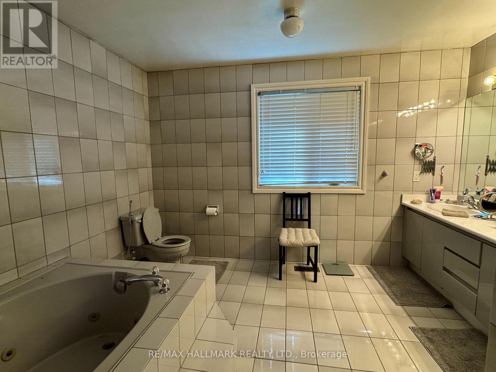 131 Horsham Avenue, Toronto, Ontario  M2N 2A3 - Photo 14 - C12448419